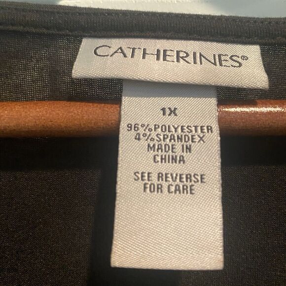 Catherines Tunic Top Womens Plus 1X Black Laser Cut Outs Unique Contemporary - Picture 2 of 13